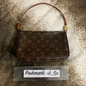 Authentic Louis Vuitton Monogram Canvas Pochette